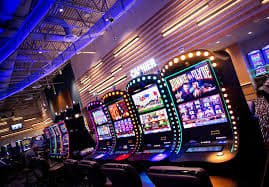 SA Gaming live baccarat table on mobile phone showing dealer and real-time chat